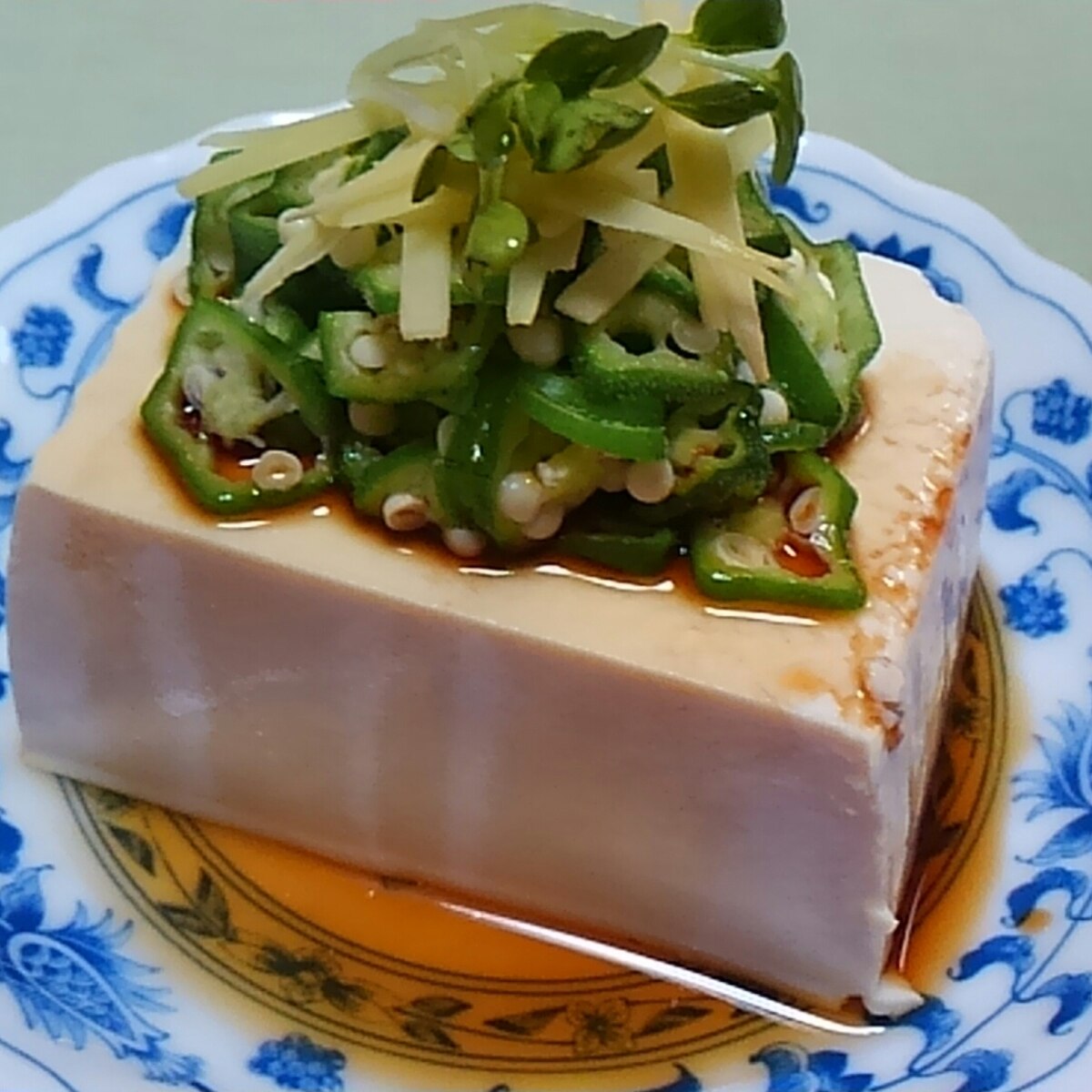 オクラと生姜とポン酢の冷奴 レシピ 作り方 By ミニー7015 楽天レシピ オクラと生姜とポン酢の冷奴 レシピ 作り方 By ミニー7015 楽天レシピ